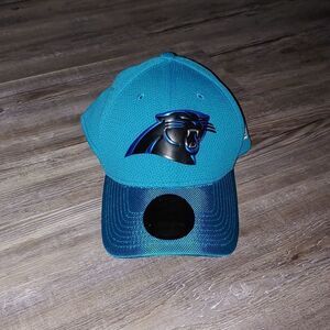 Carolina Panthers New Era 39 Thirty Onfield  hat. Sz  Medium-Large.  NWT